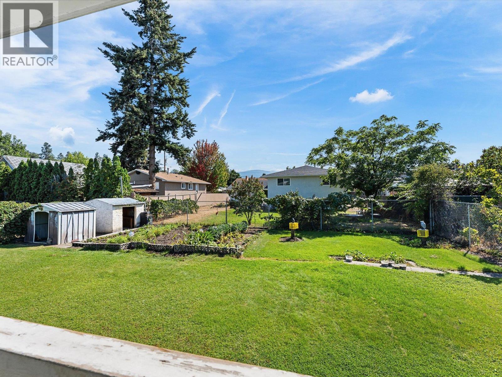 465 Hollydell Road, Kelowna, British Columbia  V1X 1L1 - Photo 17 - 10399461