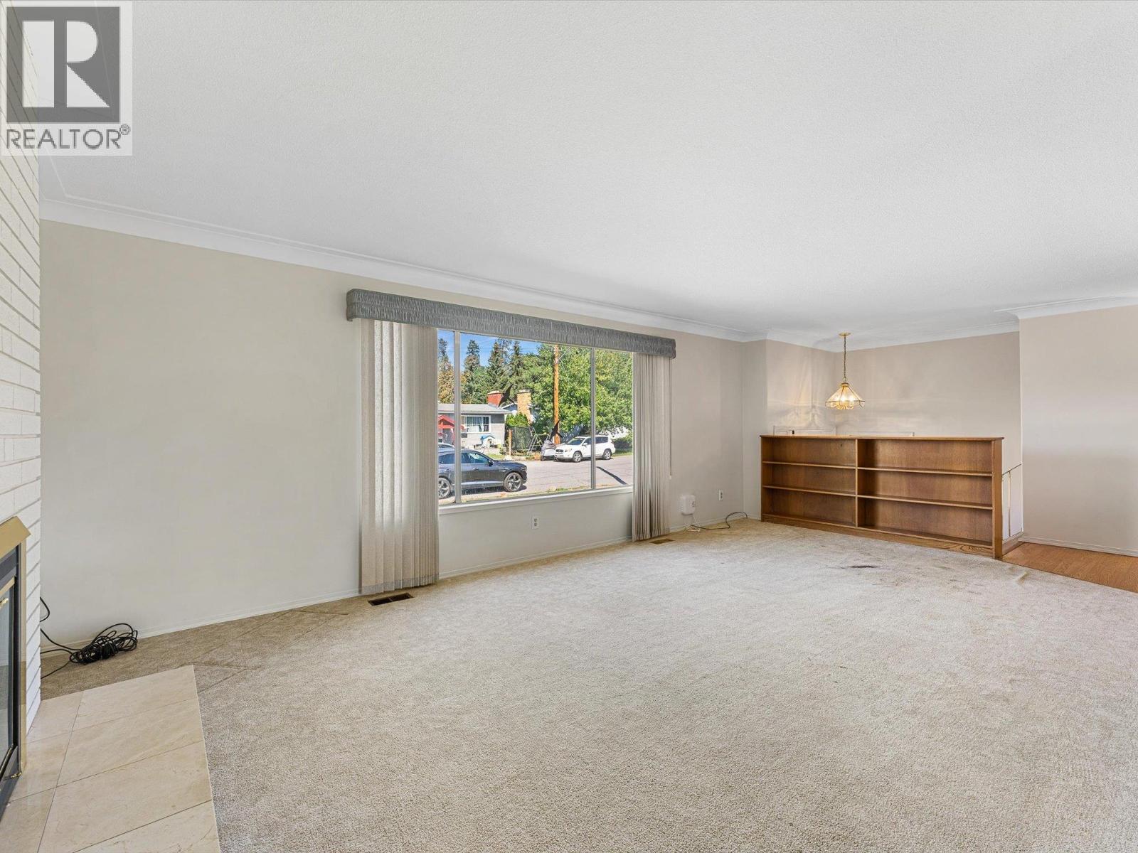 465 Hollydell Road, Kelowna, British Columbia  V1X 1L1 - Photo 7 - 10399461