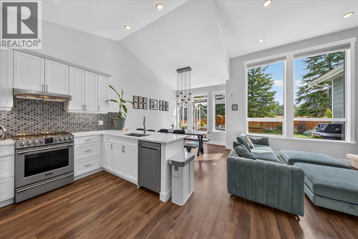 1878 Foxwood Trail, Windermere, British Columbia  V0B 2L2 - Photo 8 - 10399336