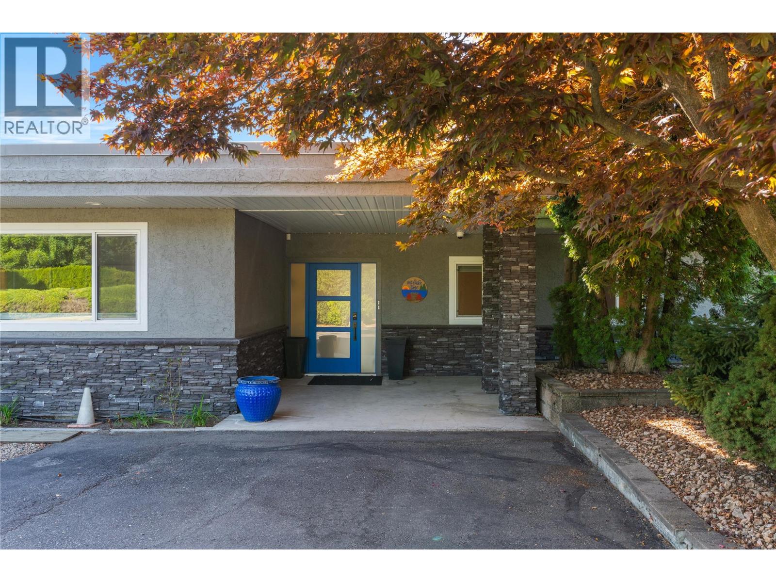 8104 Kalavista Drive, Coldstream, British Columbia  V1B 1K3 - Photo 18 - 10399398