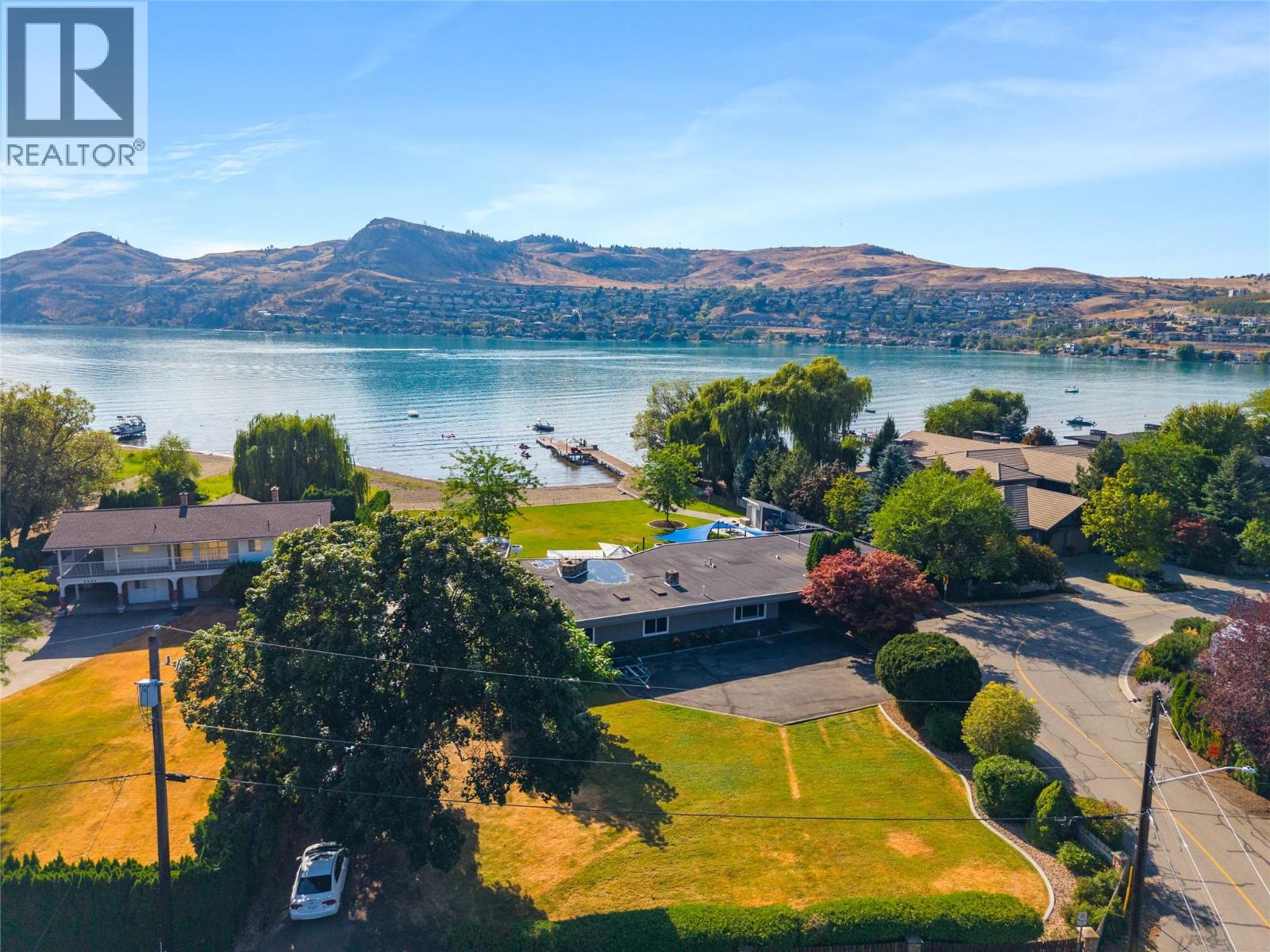 8104 Kalavista Drive, Coldstream, British Columbia  V1B 1K3 - Photo 4 - 10399398