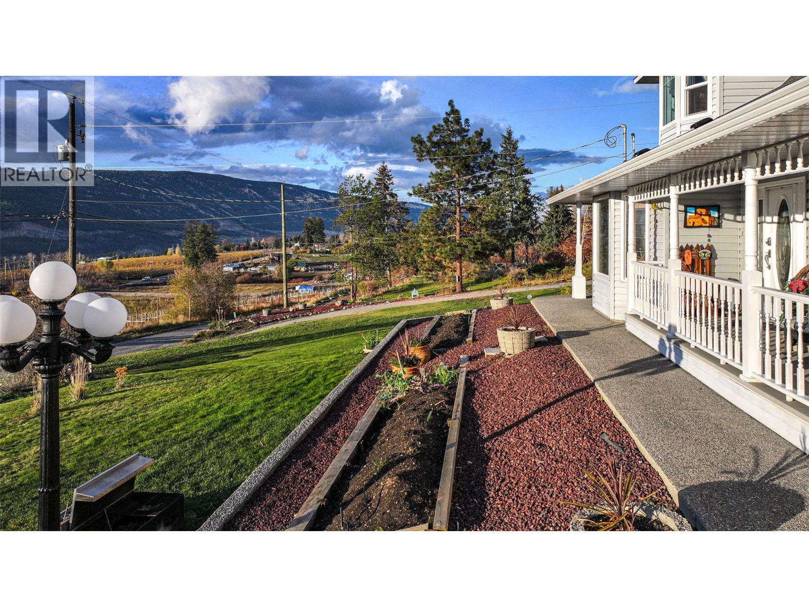 13071 Trewhitt Road E, Lake Country, British Columbia  V4V 2B1 - Photo 7 - 10399532