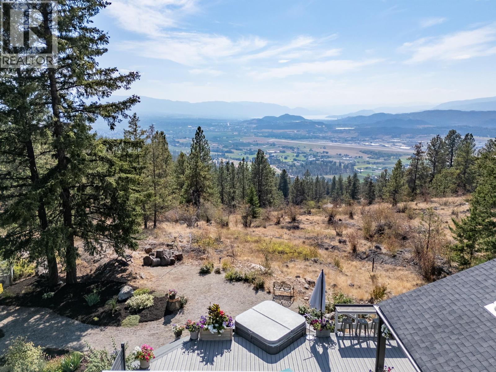 6474 Sierra Drive, Kelowna, British Columbia  V1P 1A4 - Photo 2 - 10398605