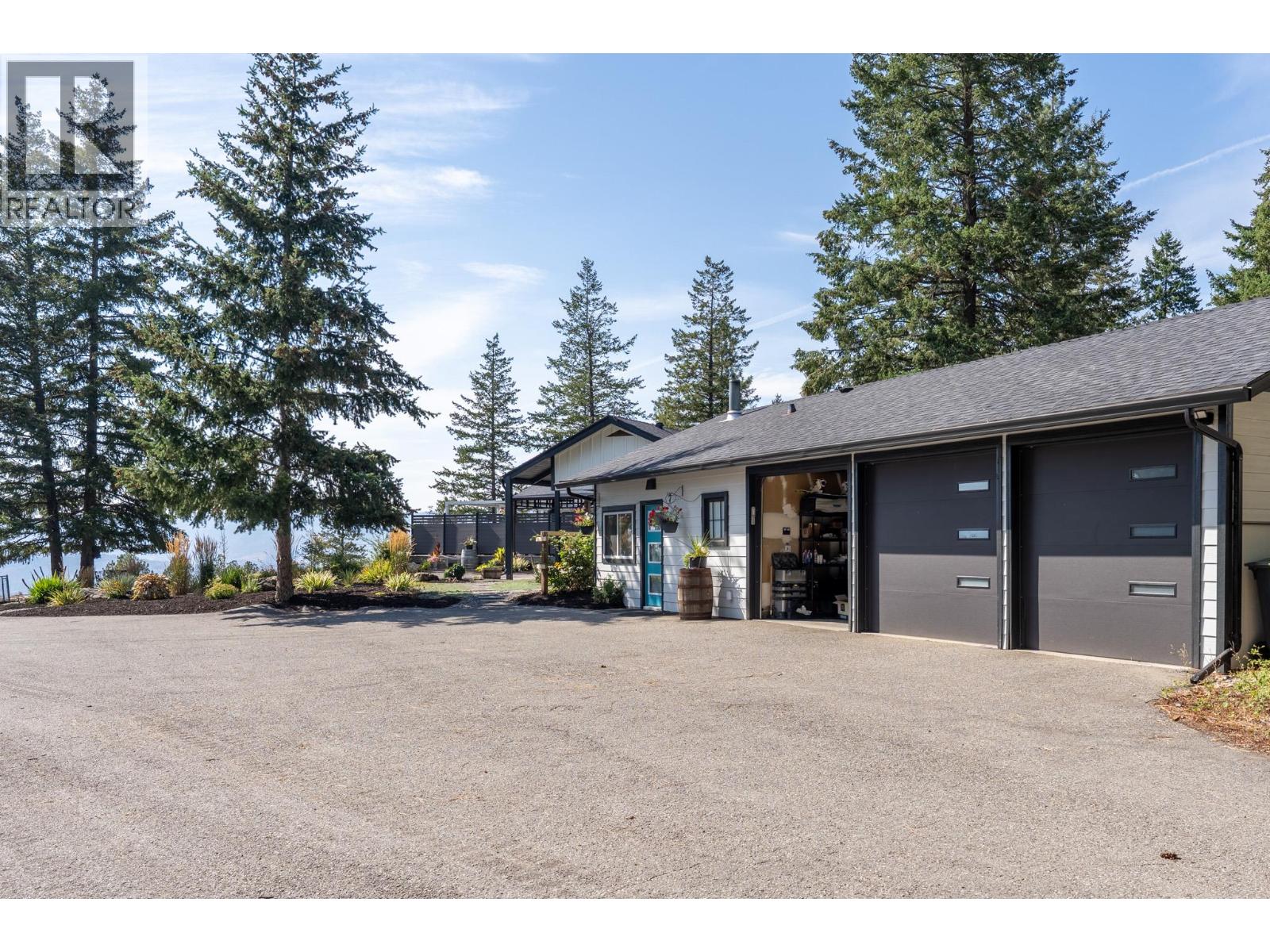 6474 Sierra Drive, Kelowna, British Columbia  V1P 1A4 - Photo 33 - 10398605