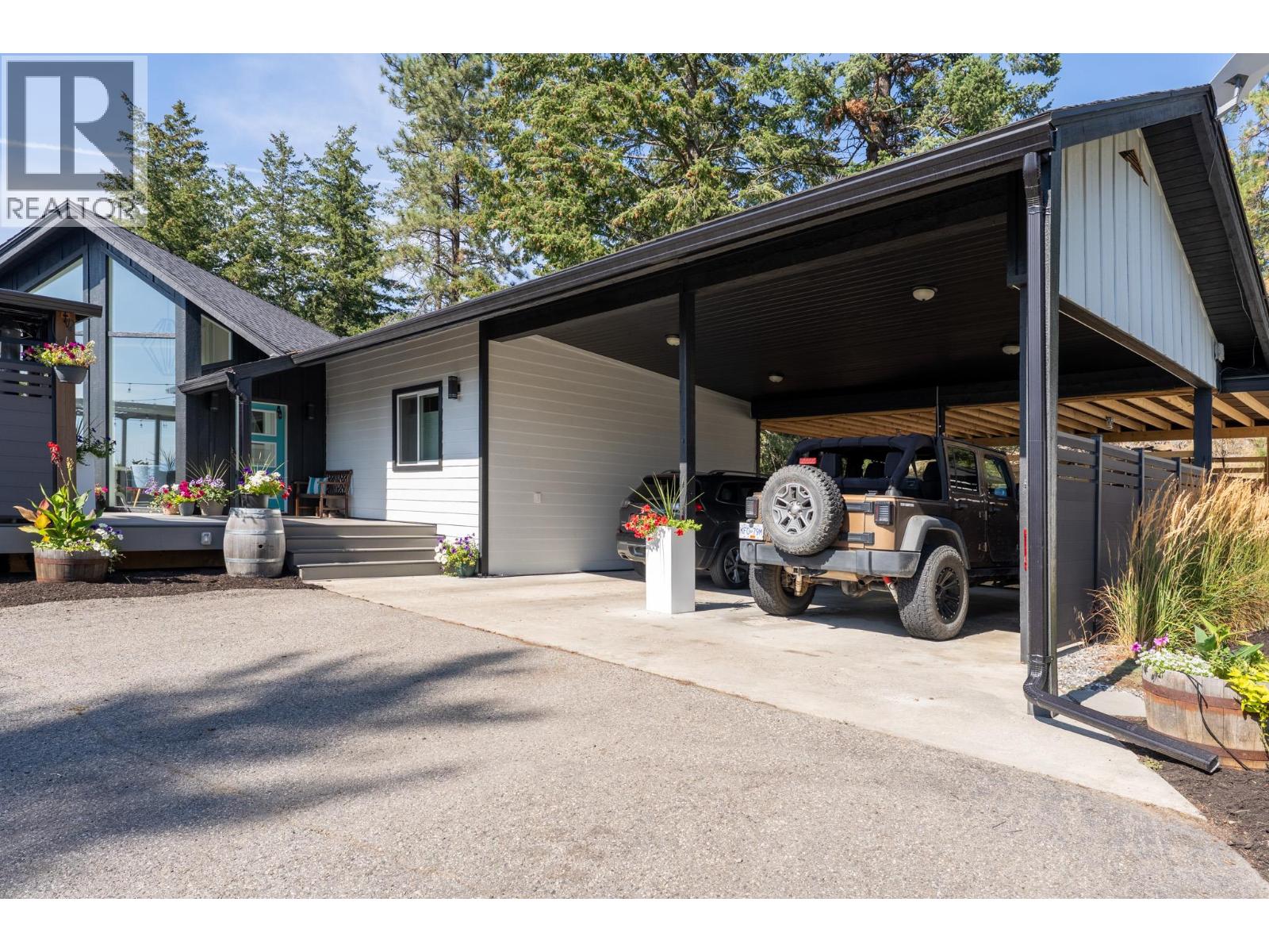 6474 Sierra Drive, Kelowna, British Columbia  V1P 1A4 - Photo 35 - 10398605