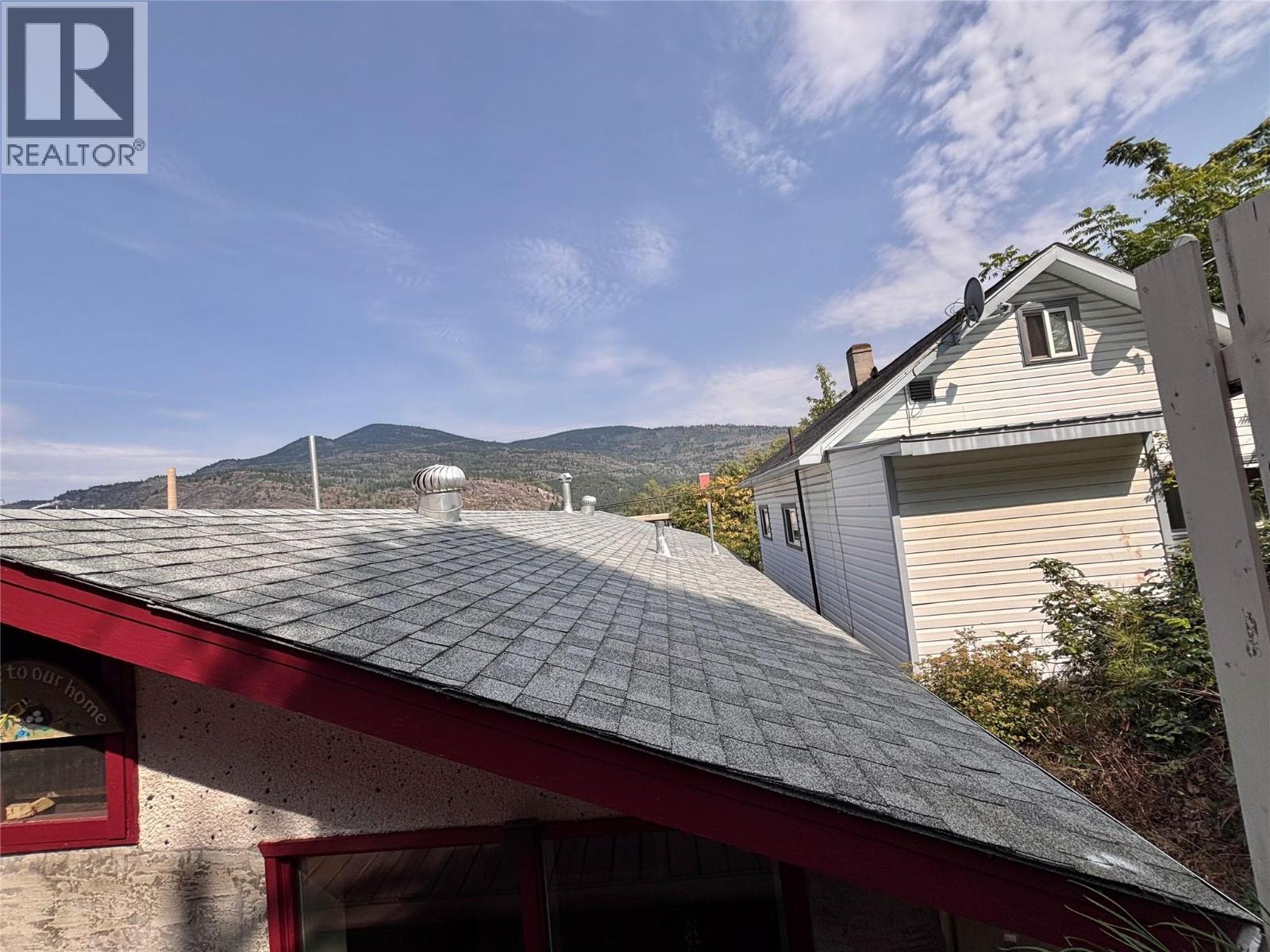1280 Green Avenue, Trail, British Columbia  V1R 4K1 - Photo 11 - 10330192