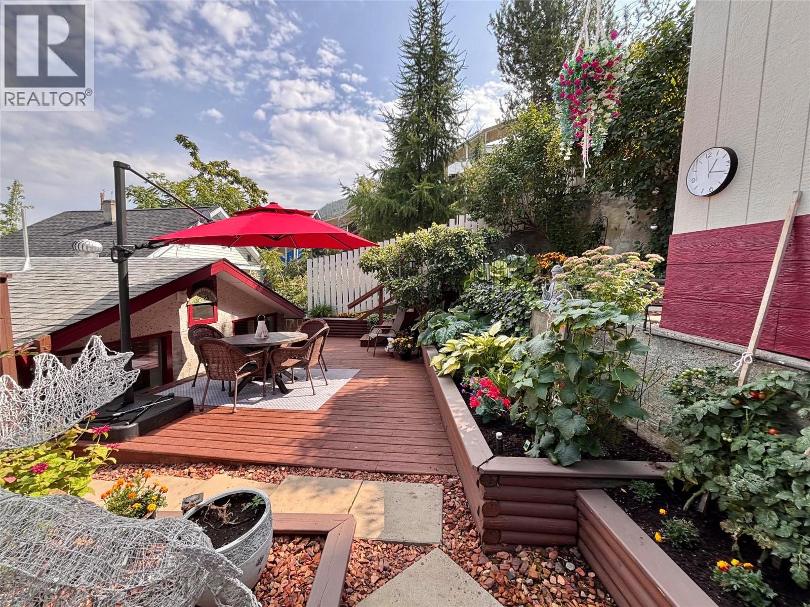 1280 Green Avenue, Trail, British Columbia  V1R 4K1 - Photo 9 - 10330192