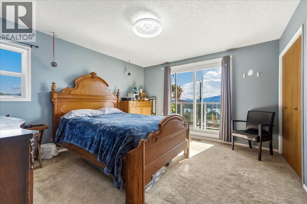 8404 Lakeview Drive, Coldstream, British Columbia  V1B 1W3 - Photo 19 - 10399482