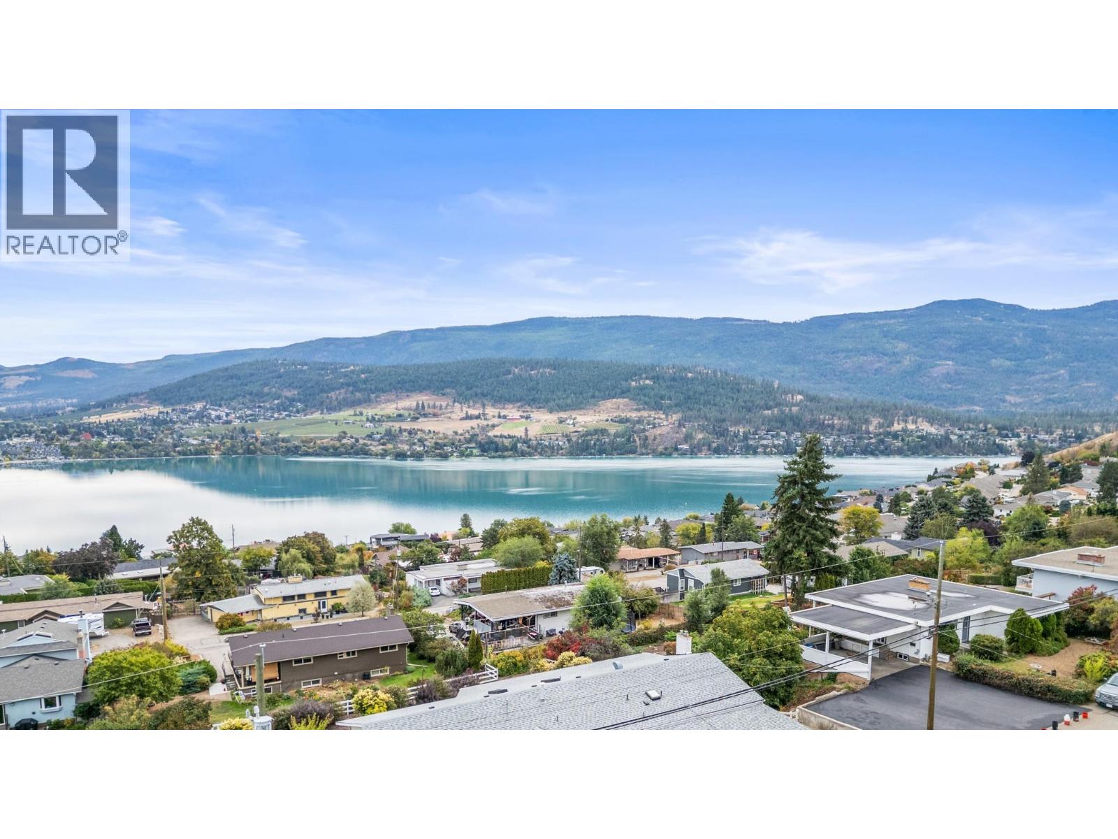 8404 Lakeview Drive, Coldstream, British Columbia  V1B 1W3 - Photo 2 - 10399482