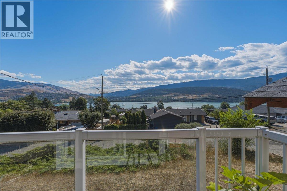8404 Lakeview Drive, Coldstream, British Columbia  V1B 1W3 - Photo 22 - 10399482