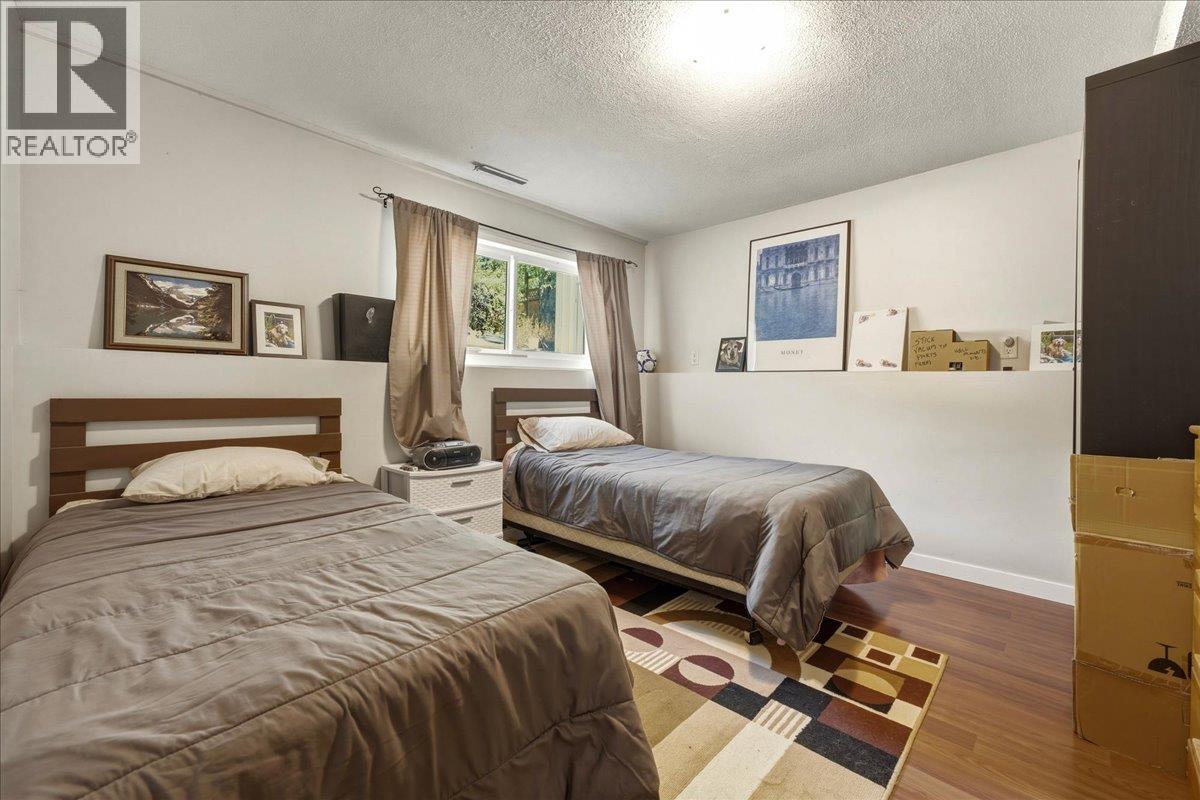8404 Lakeview Drive, Coldstream, British Columbia  V1B 1W3 - Photo 27 - 10399482