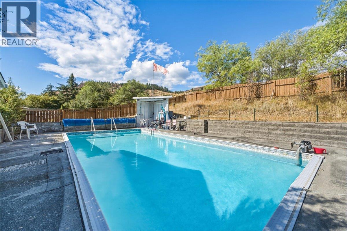 8404 Lakeview Drive, Coldstream, British Columbia  V1B 1W3 - Photo 39 - 10399482