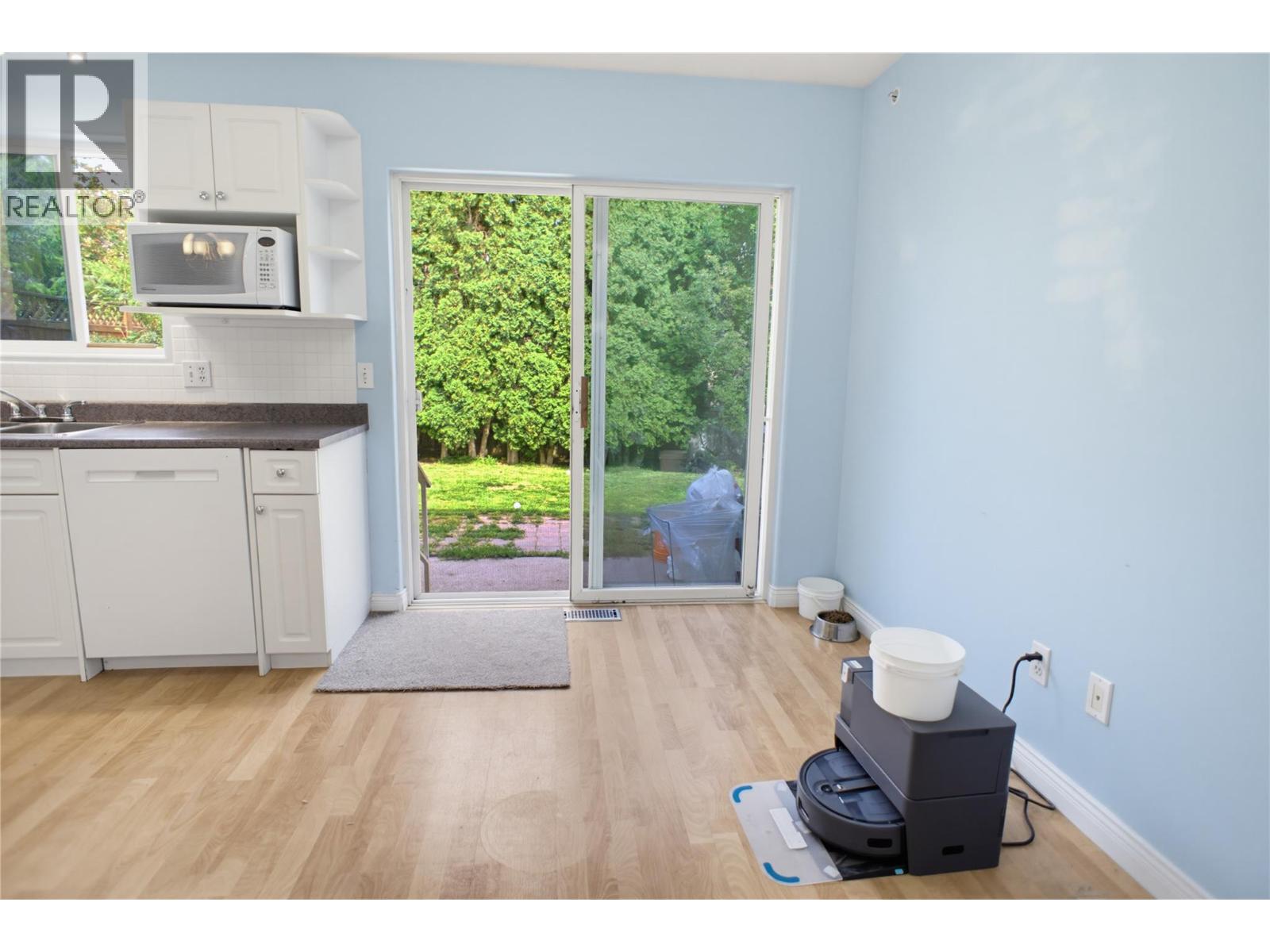 369 Coyote Drive, Kamloops, British Columbia  V2C 6T8 - Photo 4 - 10398294