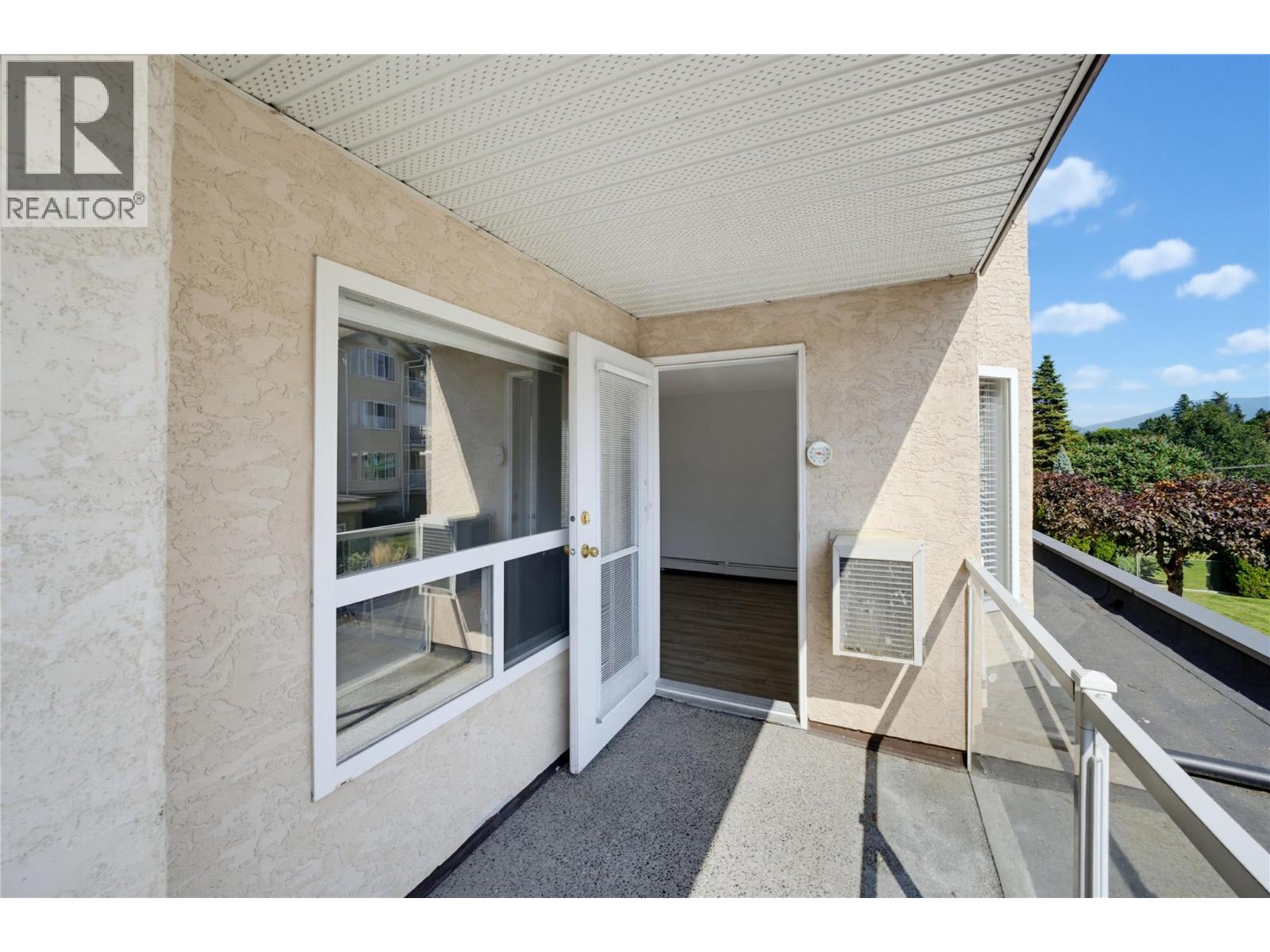 250 5 Street Se Unit# 111, Salmon Arm, British Columbia  V1E 1J8 - Photo 18 - 10399556