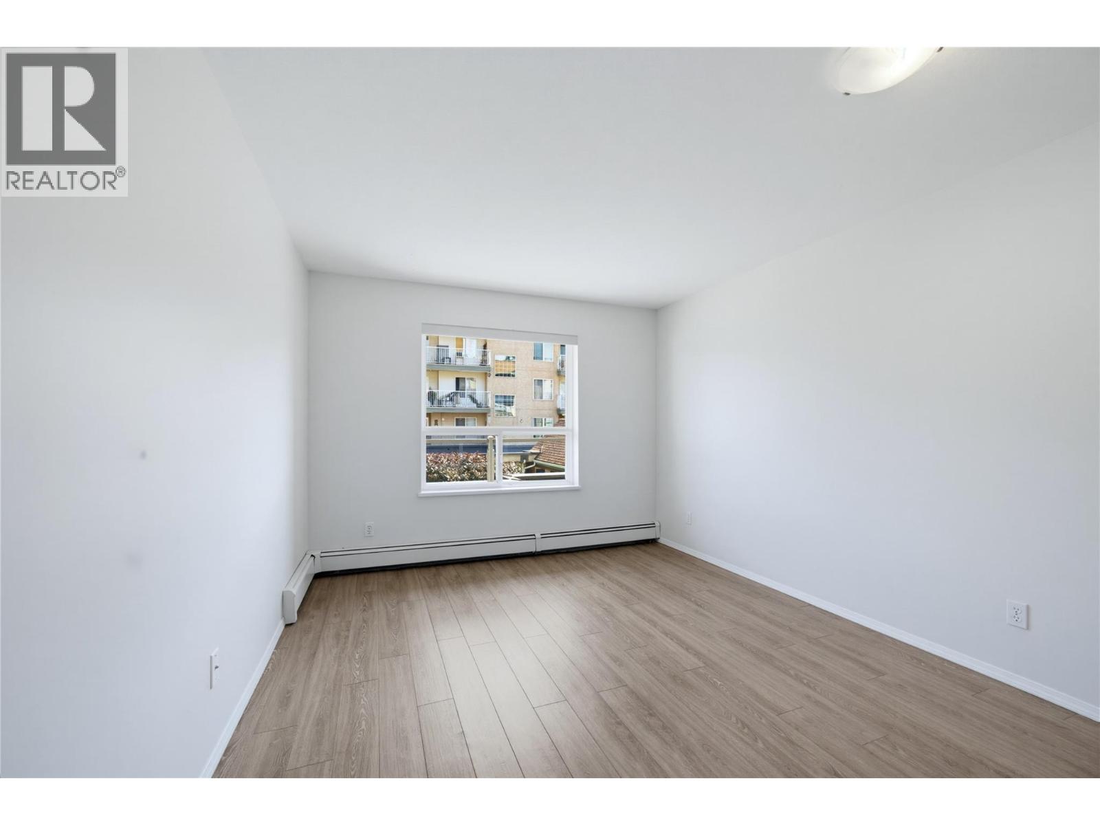 250 5 Street Se Unit# 111, Salmon Arm, British Columbia  V1E 1J8 - Photo 24 - 10399556
