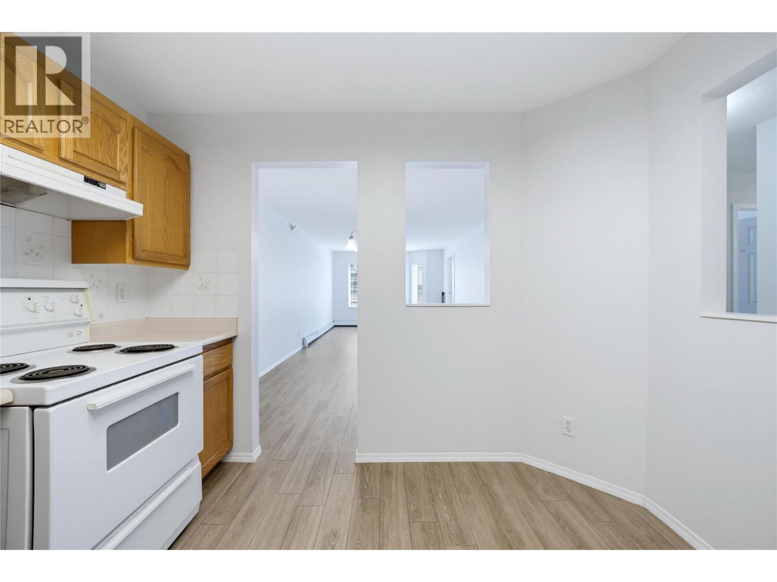 250 5 Street Se Unit# 111, Salmon Arm, British Columbia  V1E 1J8 - Photo 7 - 10399556