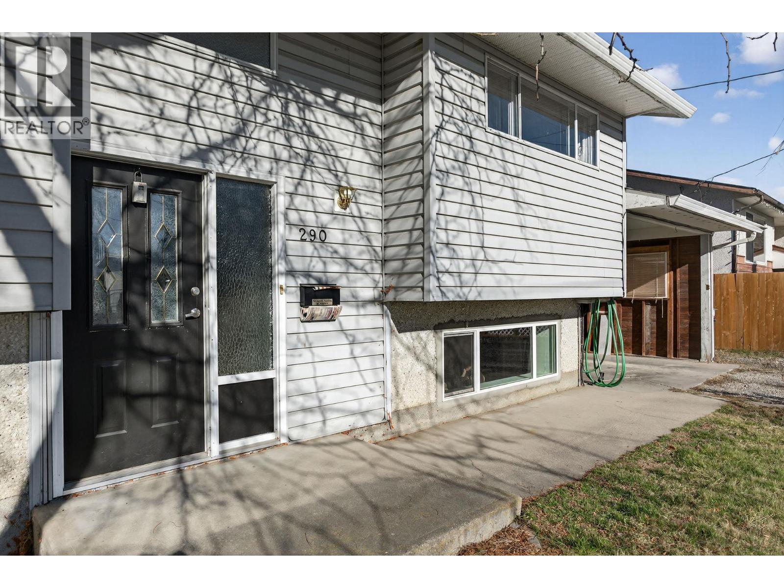 290 Pearson Road, Kelowna, British Columbia  V1X 2L6 - Photo 2 - 10399163