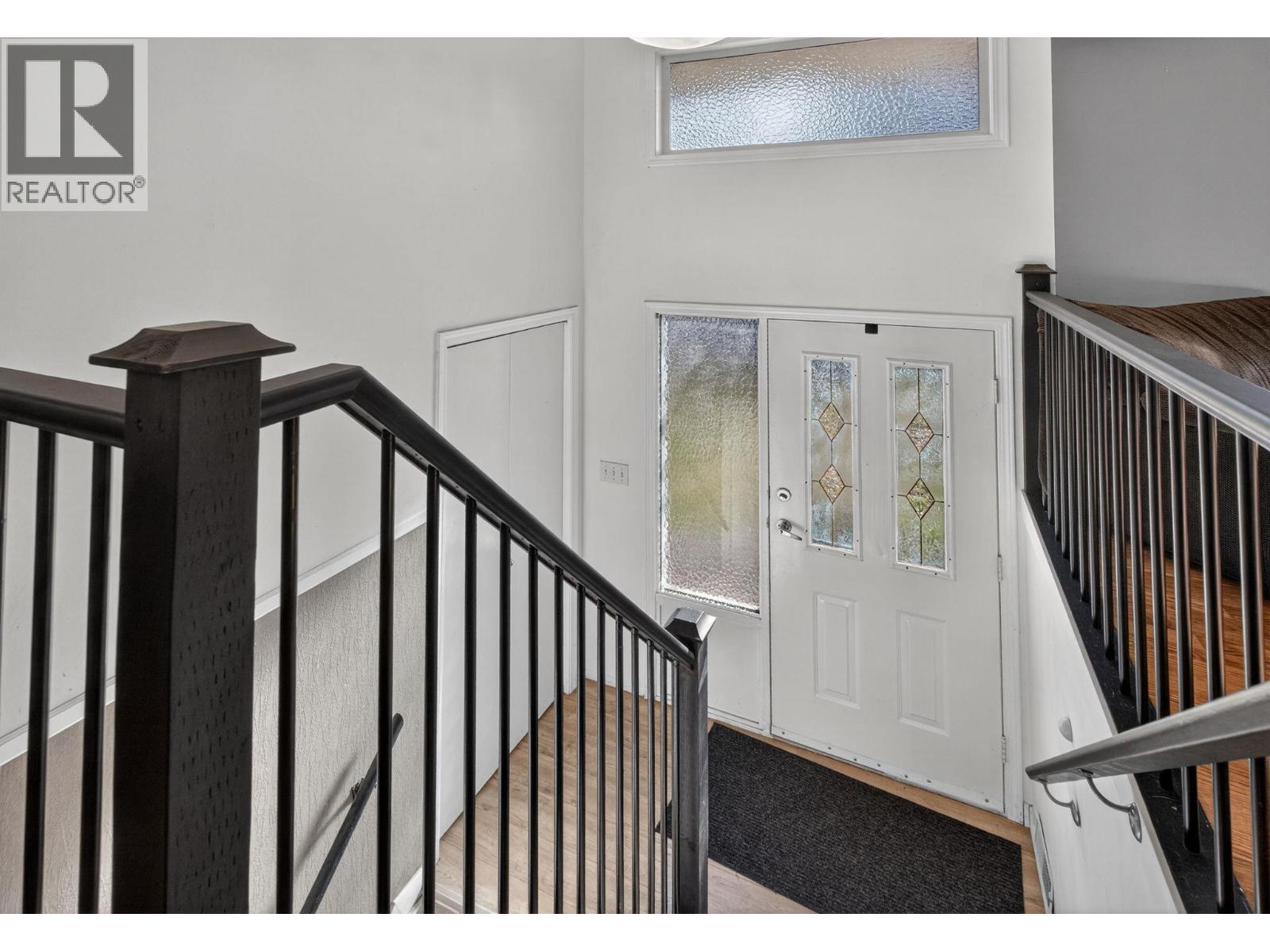 290 Pearson Road, Kelowna, British Columbia  V1X 2L6 - Photo 3 - 10399163