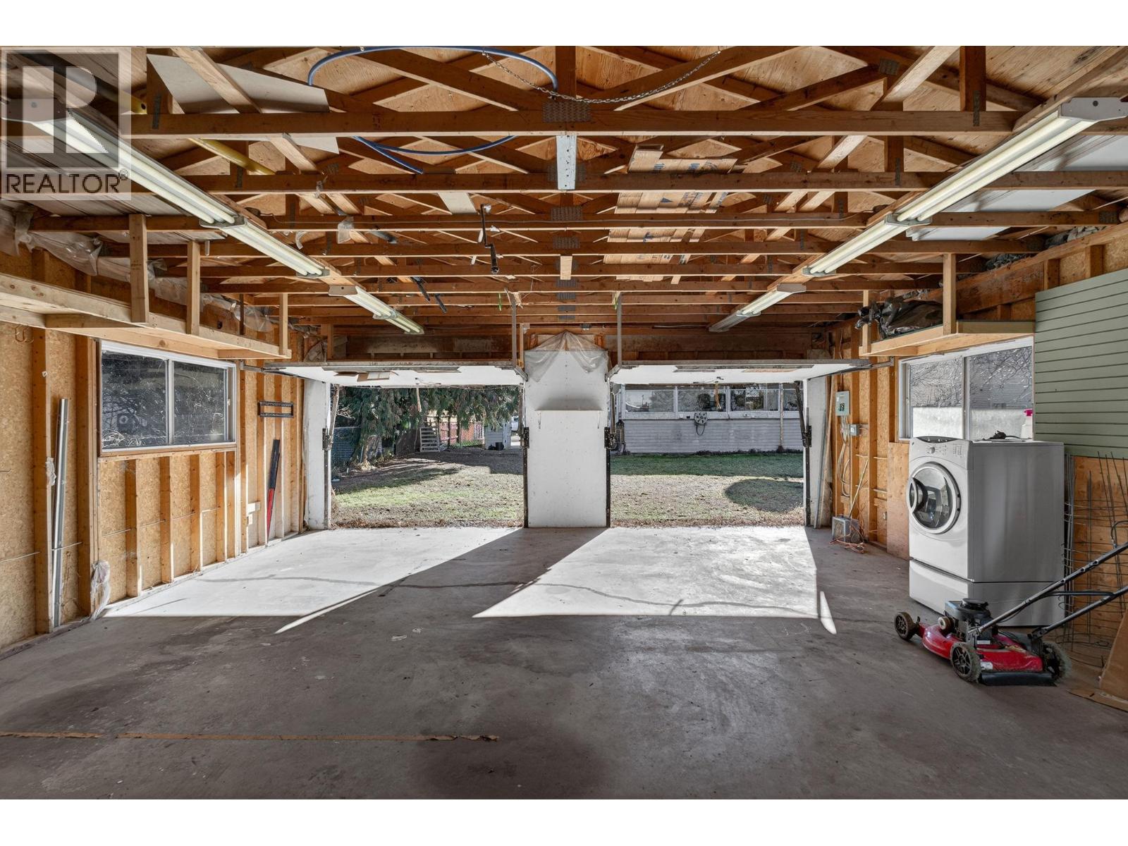 290 Pearson Road, Kelowna, British Columbia  V1X 2L6 - Photo 48 - 10399163