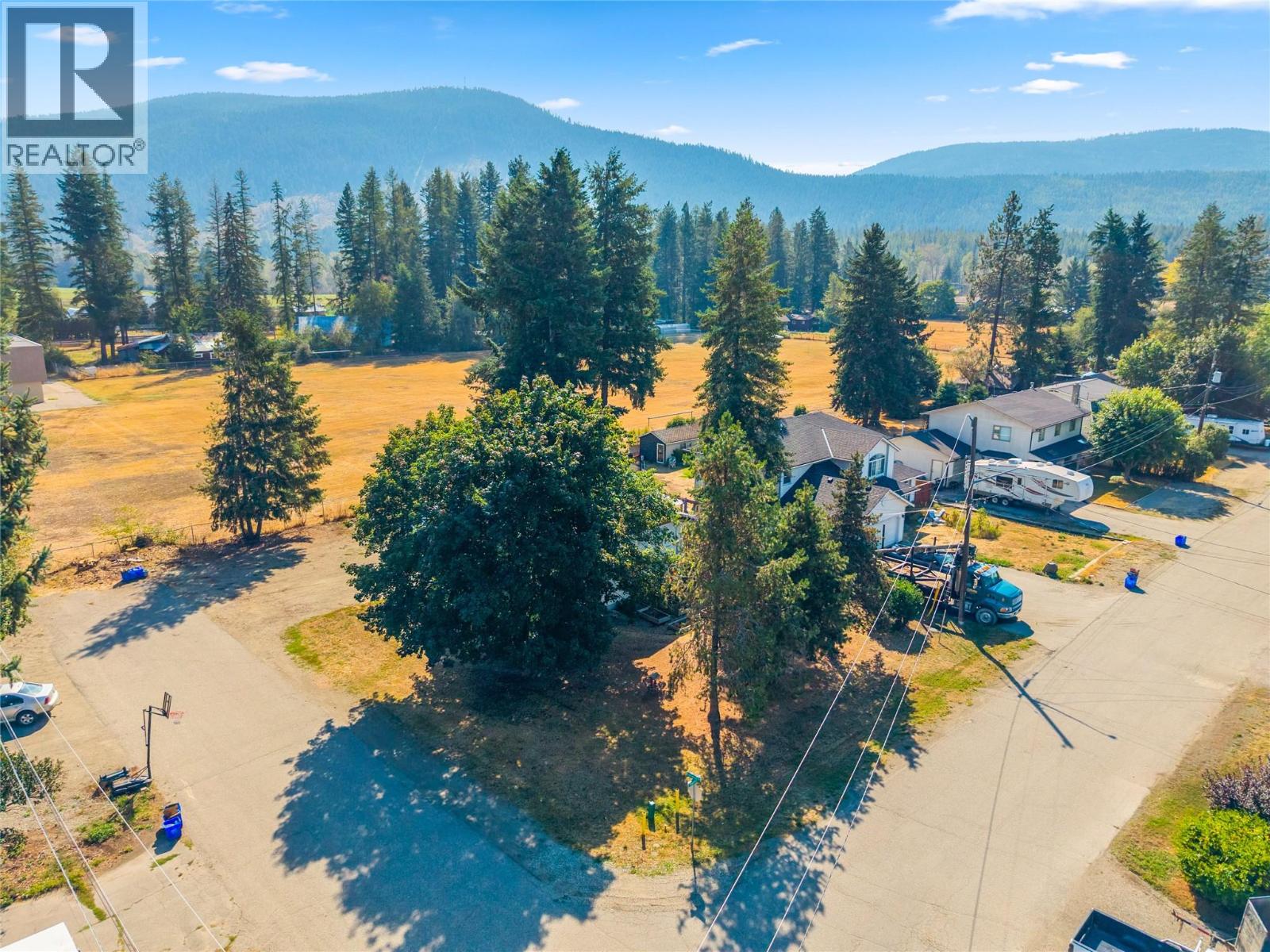 792 Eastwood Road, Lumby, British Columbia  V0E 2G7 - Photo 36 - 10399212
