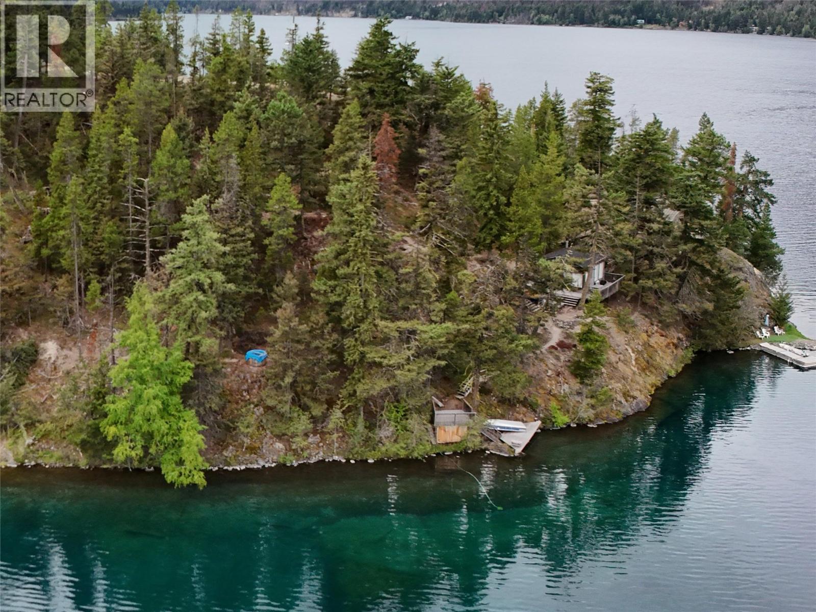 200 Mills Road, Gold Bridge, British Columbia  V0K 1P0 - Photo 2 - 10399580