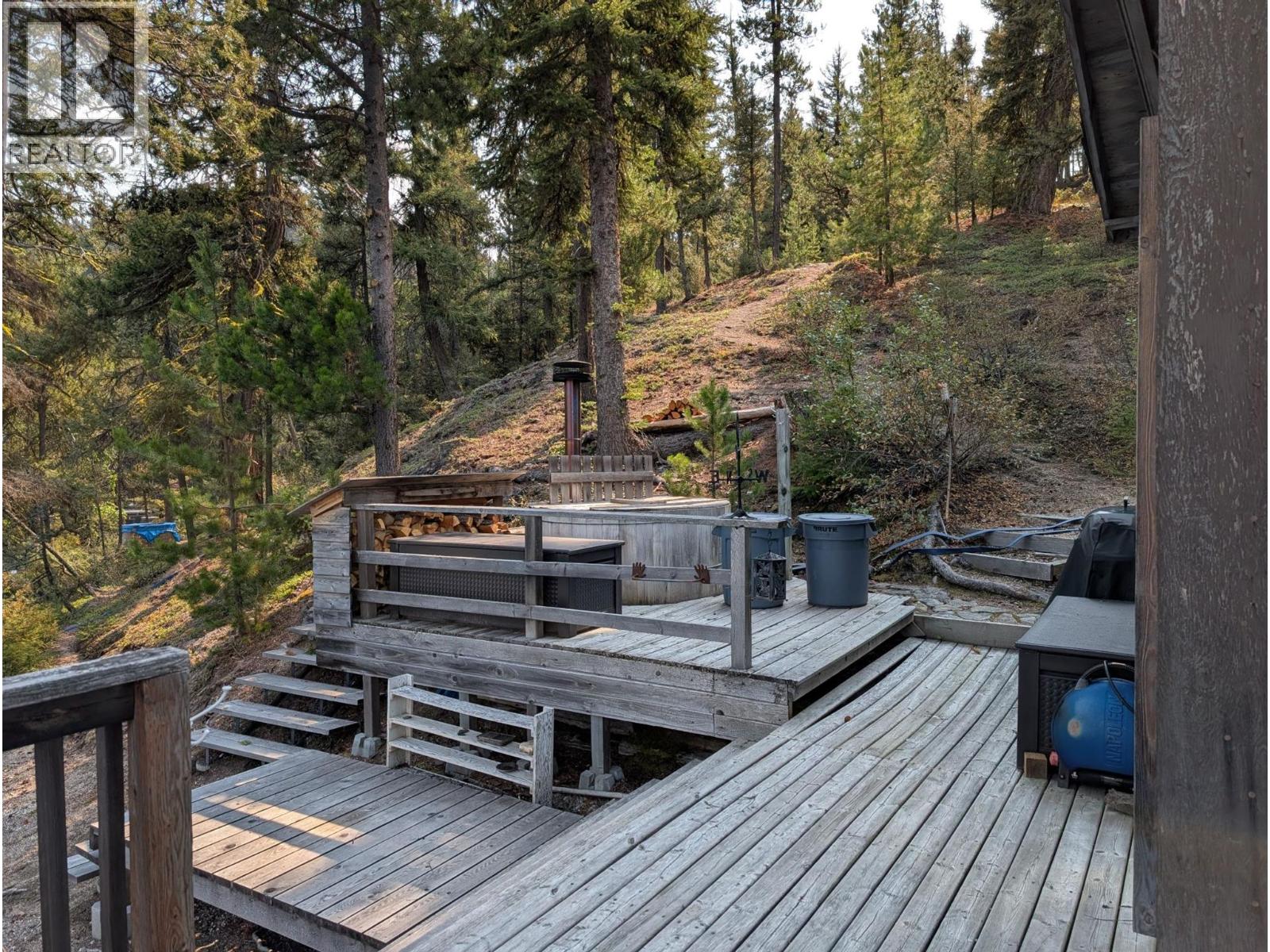 200 Mills Road, Gold Bridge, British Columbia  V0K 1P0 - Photo 5 - 10399580