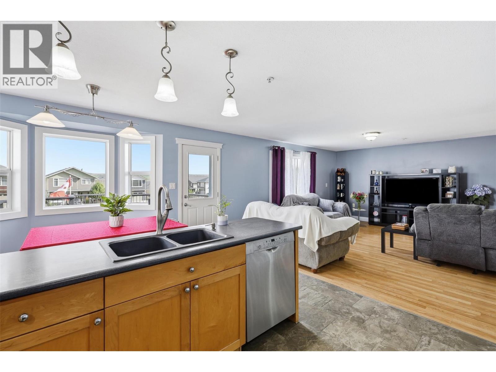 8840 Badger Drive, Kamloops, British Columbia  V2C 6V2 - Photo 13 - 10399531