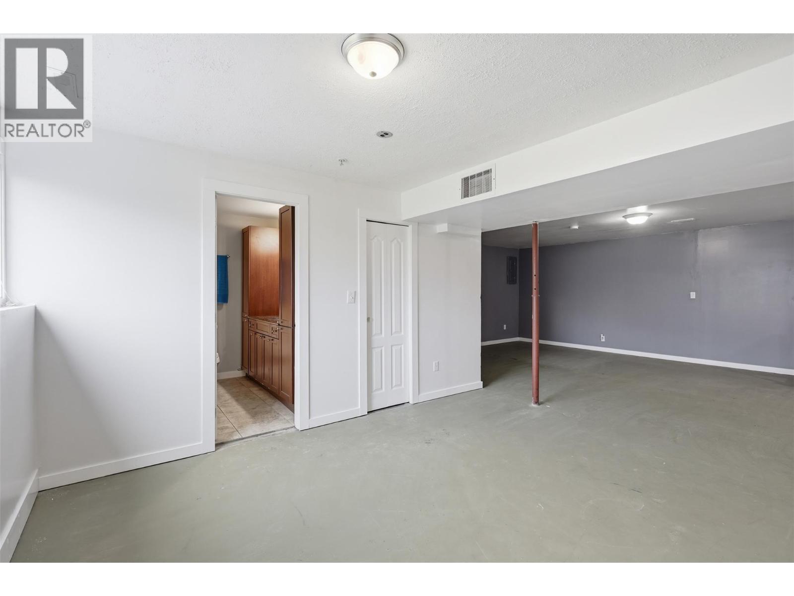 8840 Badger Drive, Kamloops, British Columbia  V2C 6V2 - Photo 34 - 10399531