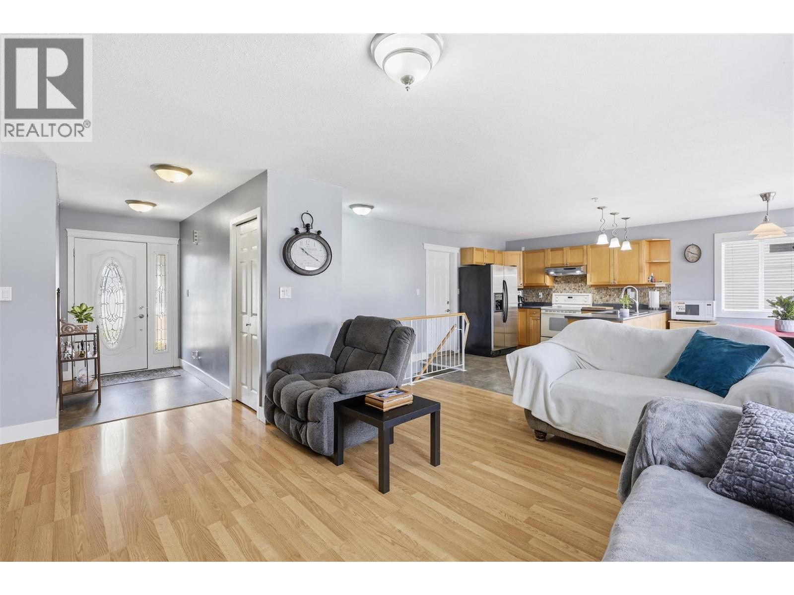 8840 Badger Drive, Kamloops, British Columbia  V2C 6V2 - Photo 7 - 10399531