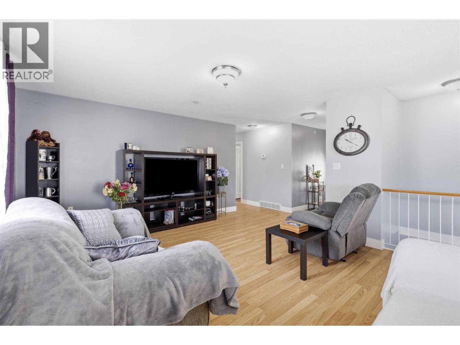 8840 Badger Drive, Kamloops, British Columbia  V2C 6V2 - Photo 8 - 10399531