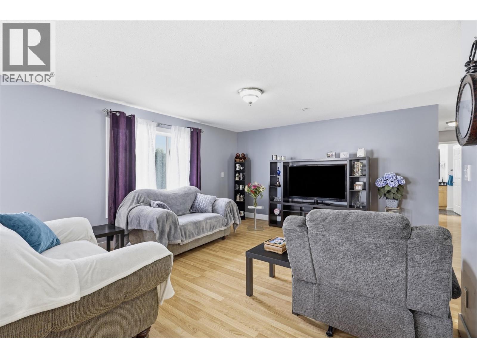 8840 Badger Drive, Kamloops, British Columbia  V2C 6V2 - Photo 9 - 10399531