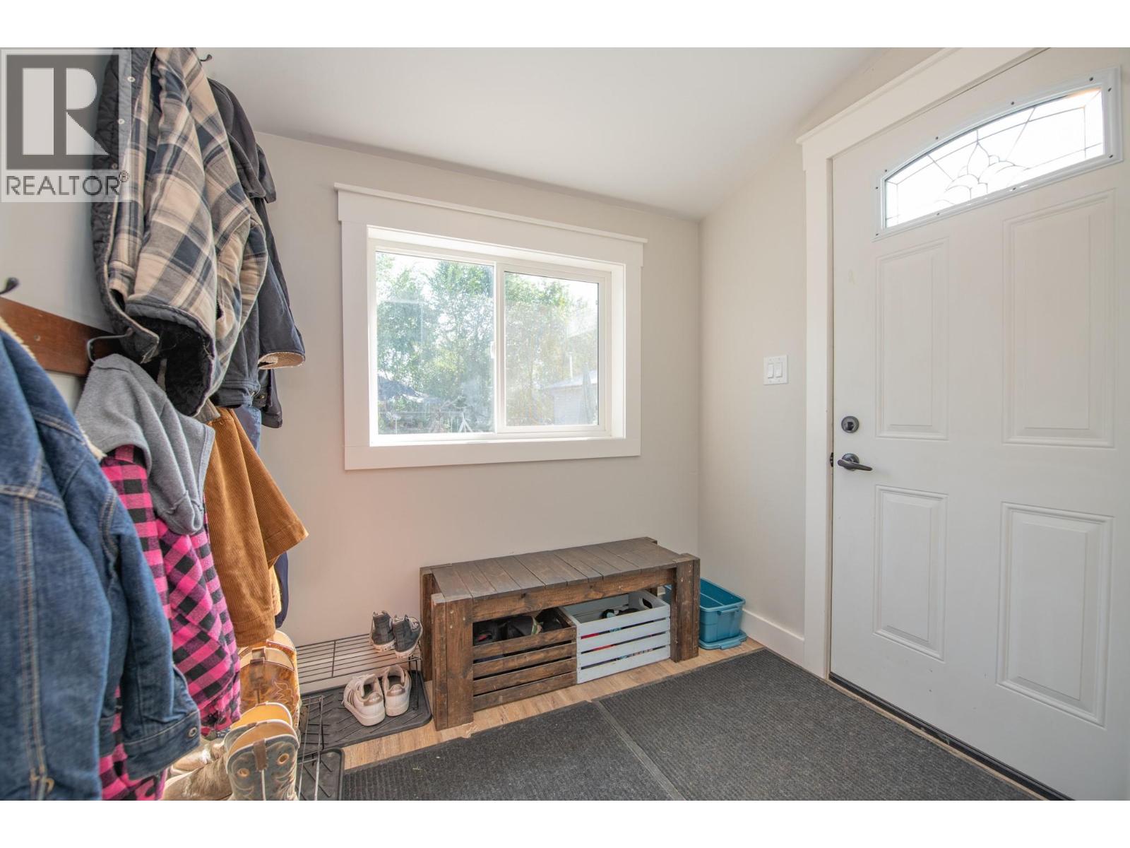 106 West Enderby Road, Enderby, British Columbia  V0E 1V1 - Photo 10 - 10399405