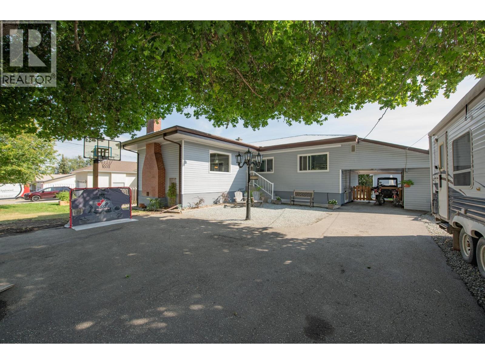 106 West Enderby Road, Enderby, British Columbia  V0E 1V1 - Photo 2 - 10399405