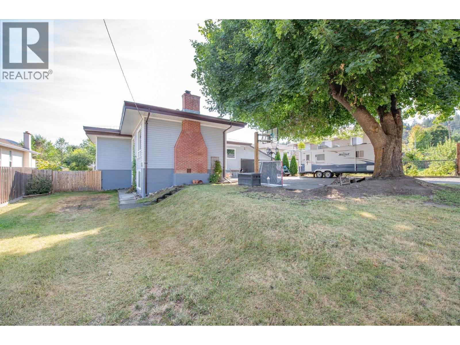 106 West Enderby Road, Enderby, British Columbia  V0E 1V1 - Photo 6 - 10399405