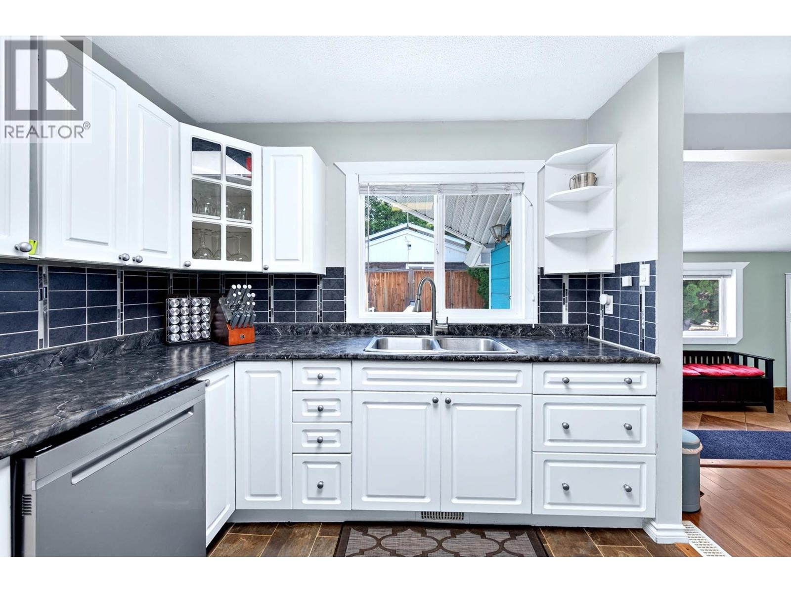 367 Robson Street, Clearwater, British Columbia  V0E 1N1 - Photo 7 - 10398984
