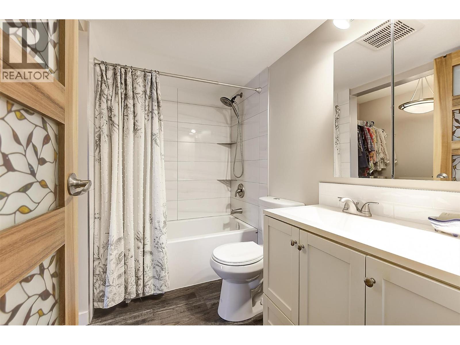 3842 Gordon Drive Unit# 216, Kelowna, British Columbia  V1W 3G4 - Photo 12 - 10399575