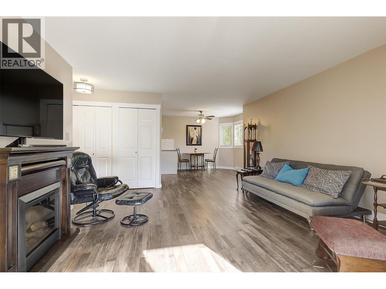 3842 Gordon Drive Unit# 216, Kelowna, British Columbia  V1W 3G4 - Photo 9 - 10399575