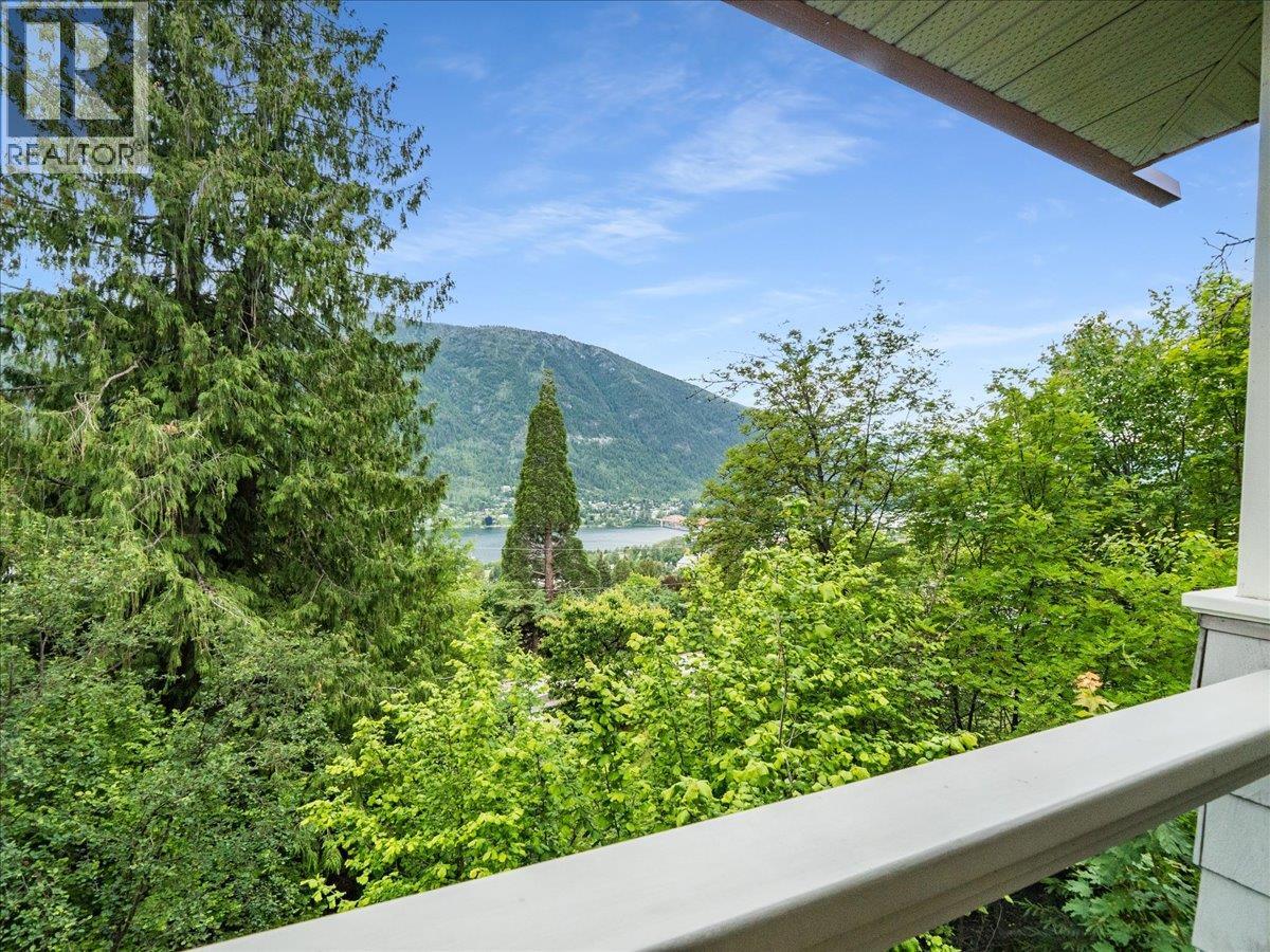 711 Regent Street, Nelson, British Columbia  V1L 5W5 - Photo 22 - 10399514