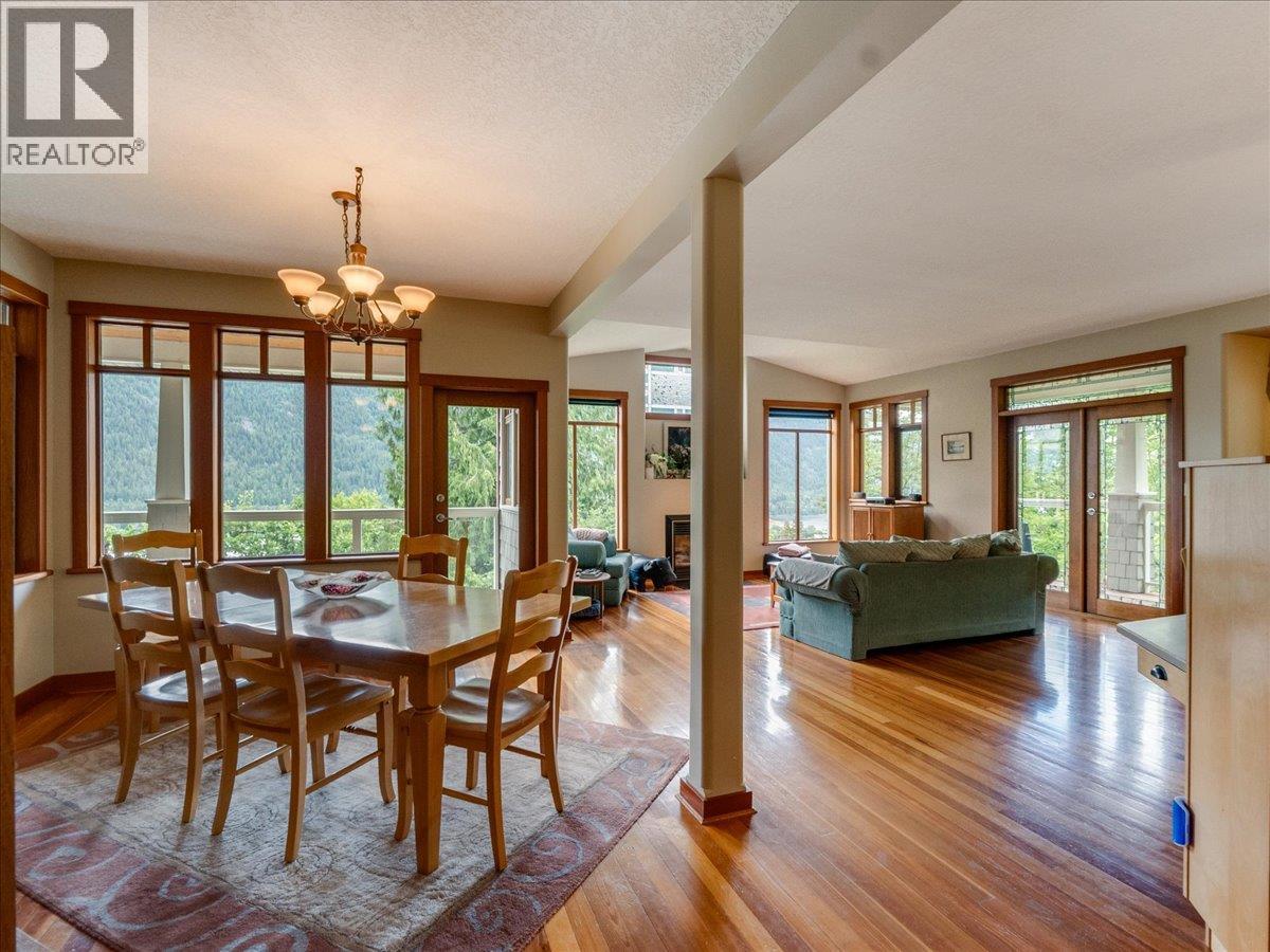 711 Regent Street, Nelson, British Columbia  V1L 5W5 - Photo 24 - 10399514