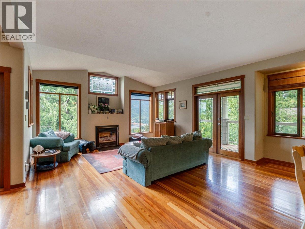 711 Regent Street, Nelson, British Columbia  V1L 5W5 - Photo 27 - 10399514