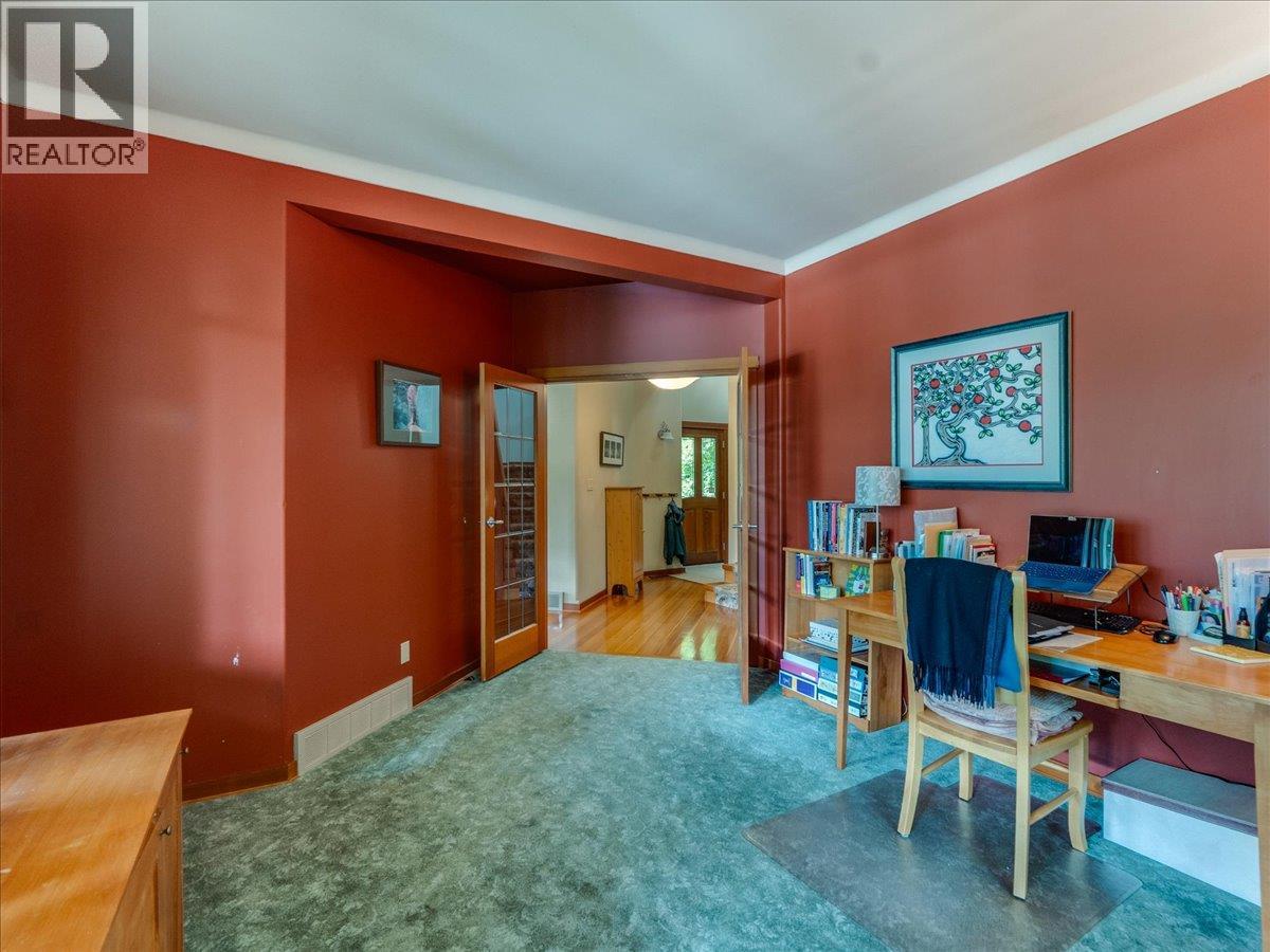 711 Regent Street, Nelson, British Columbia  V1L 5W5 - Photo 39 - 10399514