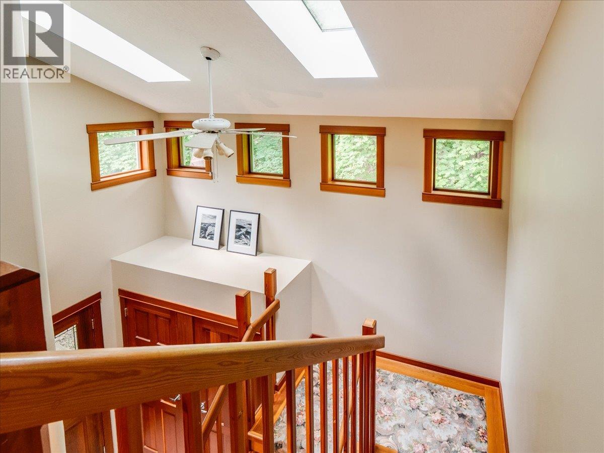 711 Regent Street, Nelson, British Columbia  V1L 5W5 - Photo 43 - 10399514