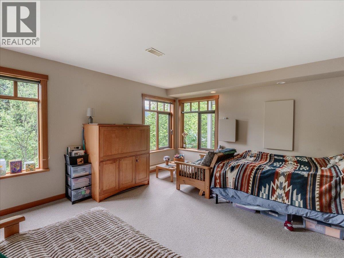 711 Regent Street, Nelson, British Columbia  V1L 5W5 - Photo 55 - 10399514