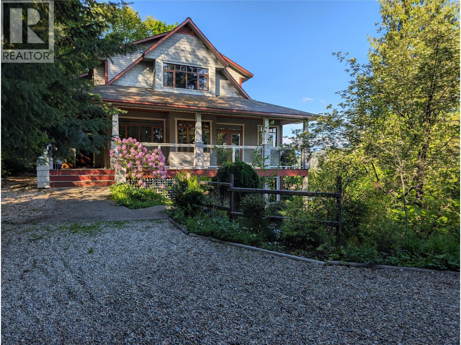 711 Regent Street, Nelson, British Columbia  V1L 5W5 - Photo 6 - 10399514