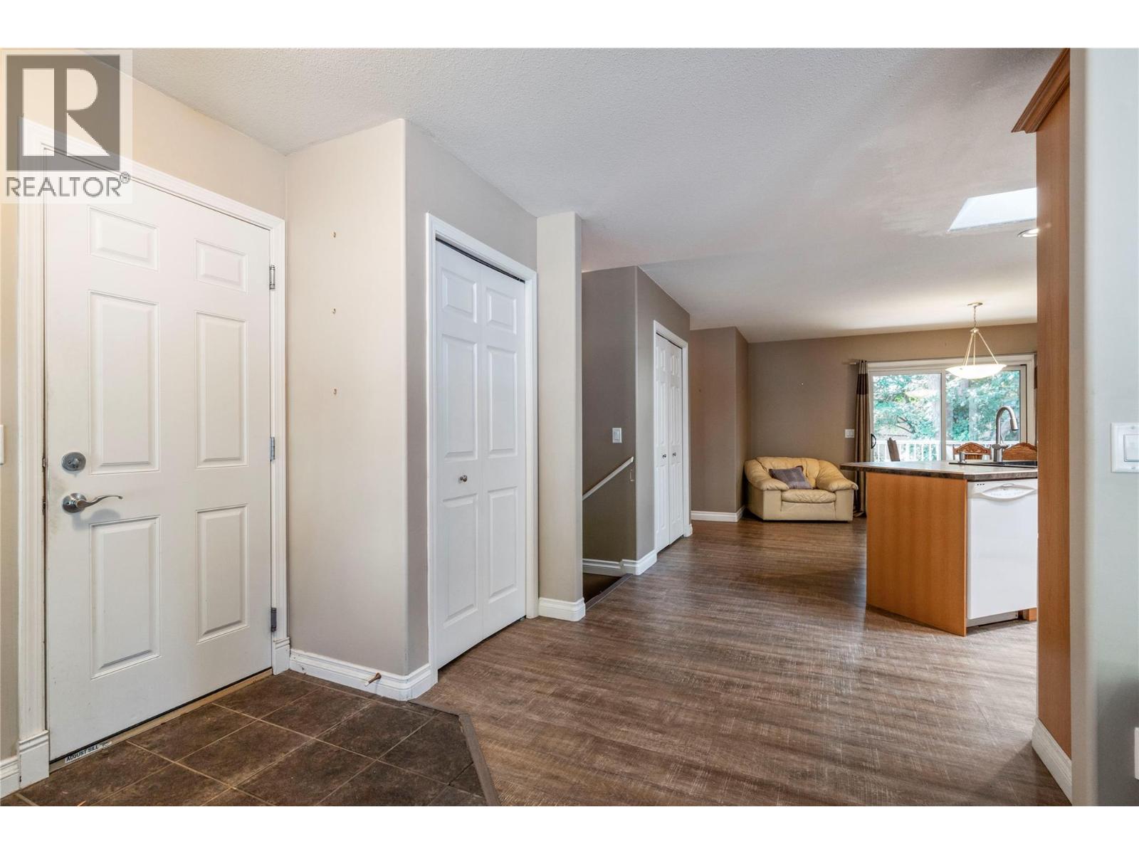 831 37 Street Se, Salmon Arm, British Columbia  V1E 3M2 - Photo 8 - 10399399