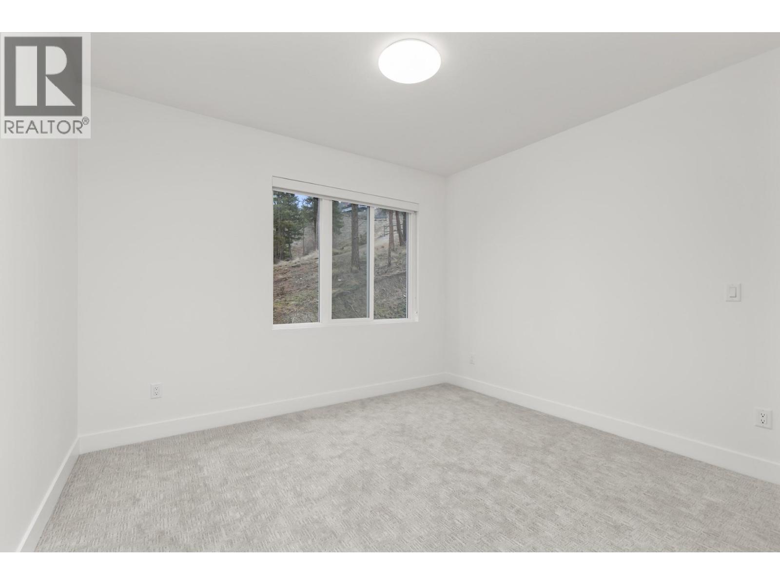 3434 Mckinley Beach Drive Unit# 209, Kelowna, British Columbia  V1V 0H3 - Photo 15 - 10399452