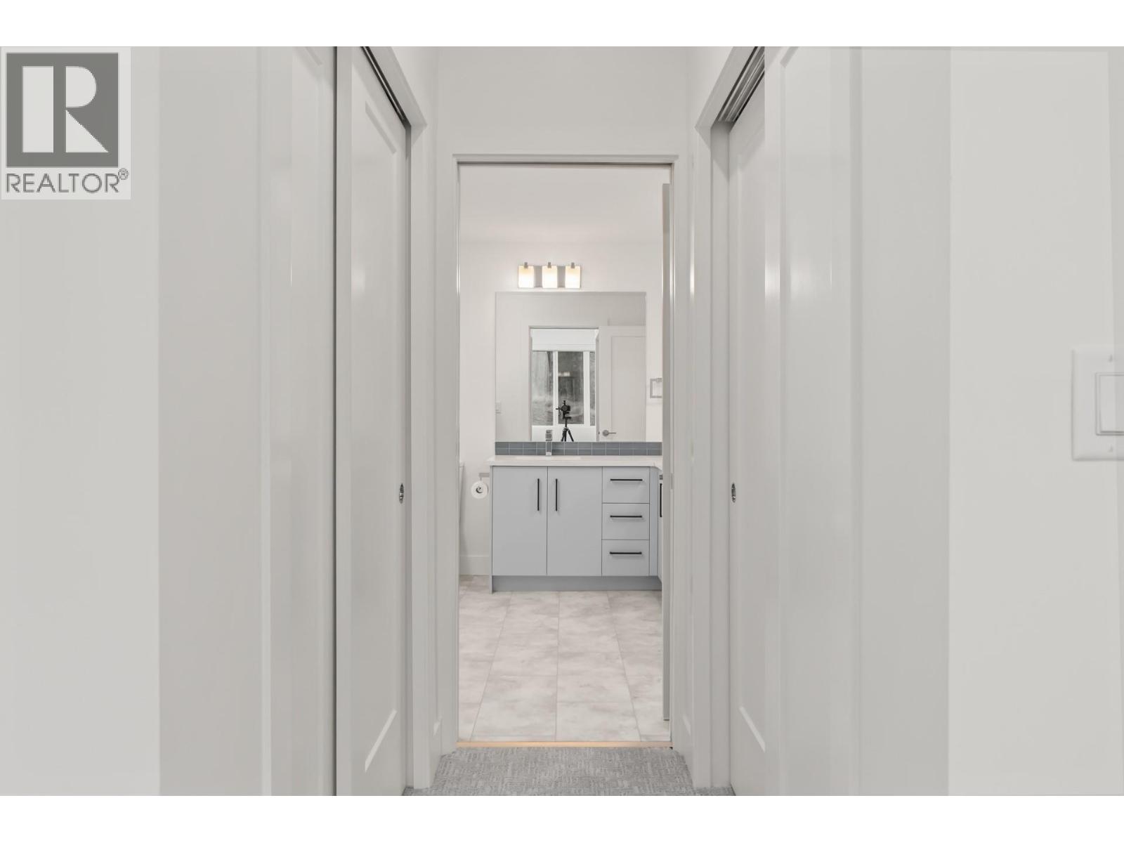 3434 Mckinley Beach Drive Unit# 209, Kelowna, British Columbia  V1V 0H3 - Photo 16 - 10399452