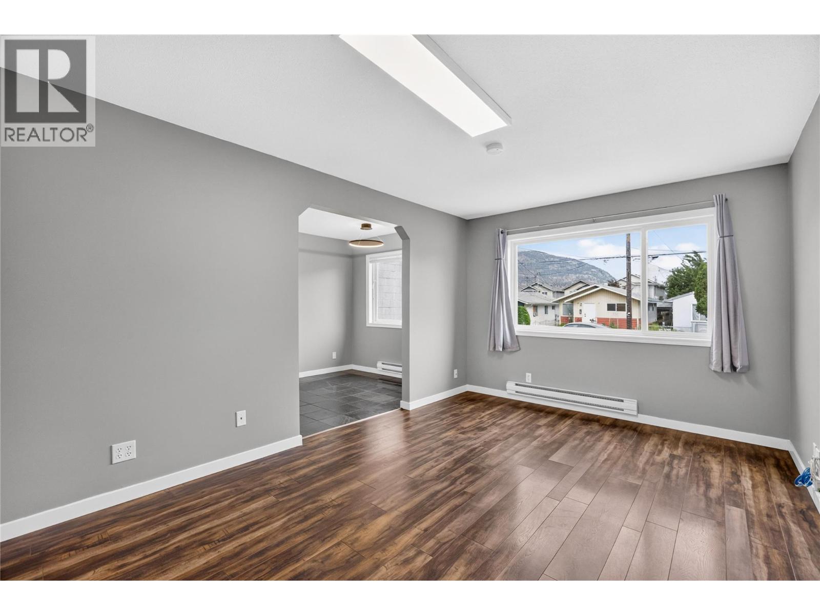 460 Rene Avenue Unit# 101, Penticton, British Columbia  V2A 7M2 - Photo 9 - 10399324
