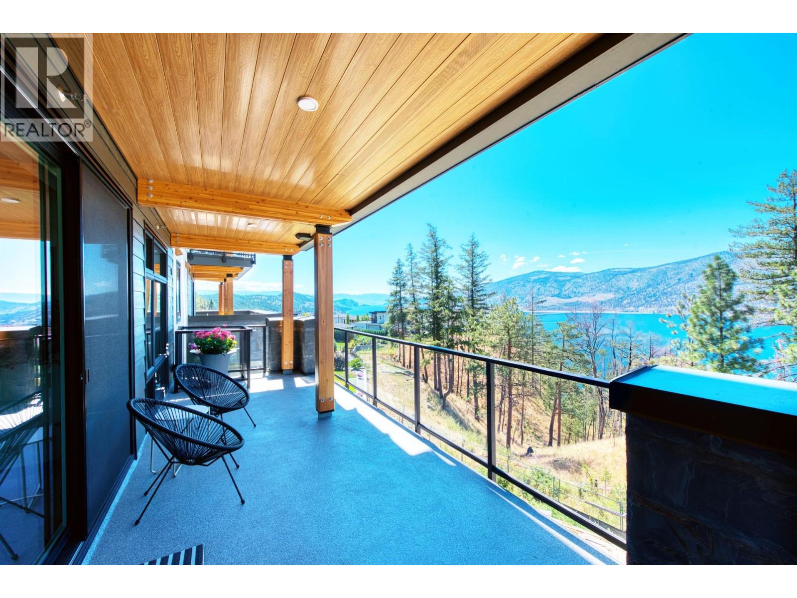 9652 Benchland Drive Unit# 306, Lake Country, British Columbia  V4V 0C4 - Photo 2 - 10399258