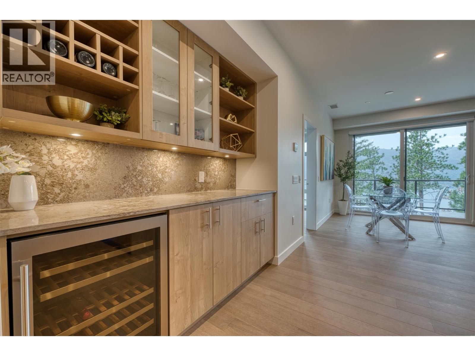 9652 Benchland Drive Unit# 306, Lake Country, British Columbia  V4V 0C4 - Photo 5 - 10399258